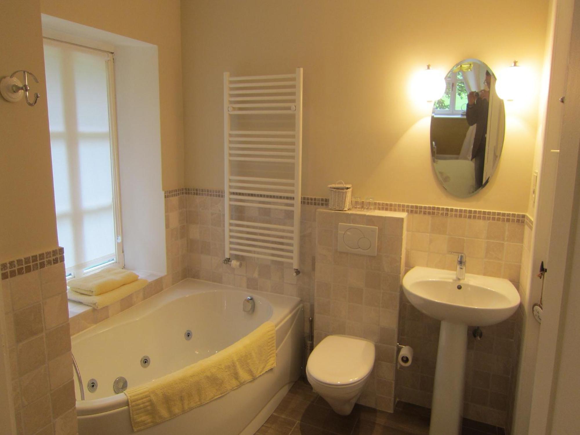 Vila Delightful Castle In Bastogne With Bubble Bath Exteriér fotografie