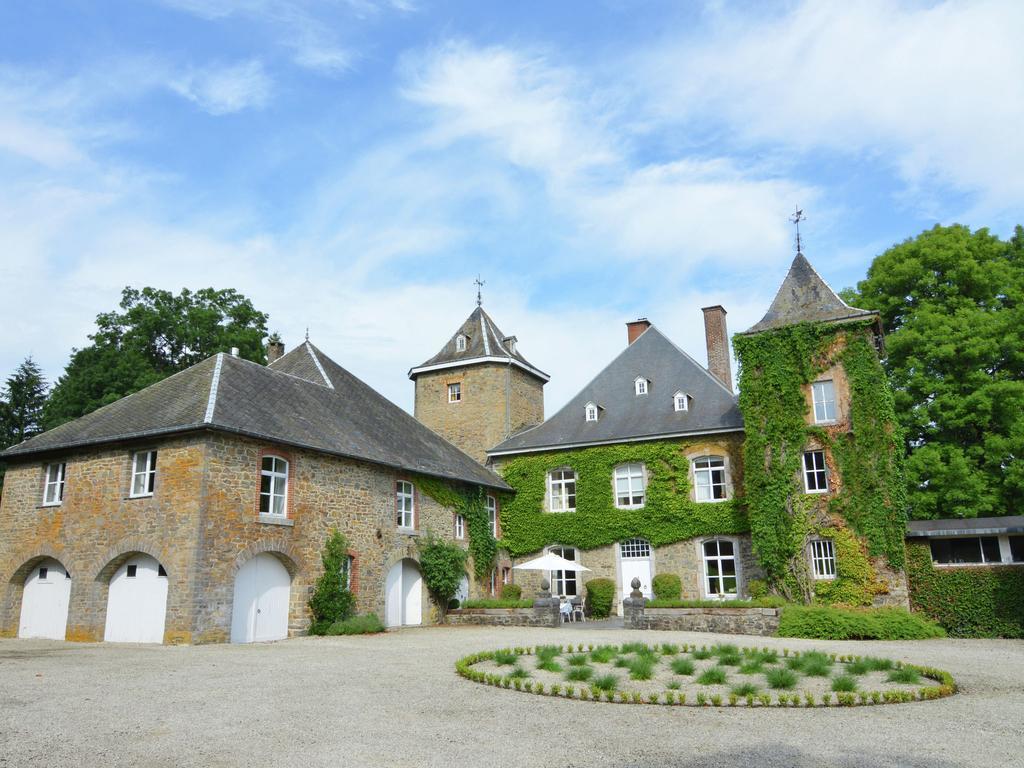 Vila Delightful Castle In Bastogne With Bubble Bath Exteriér fotografie