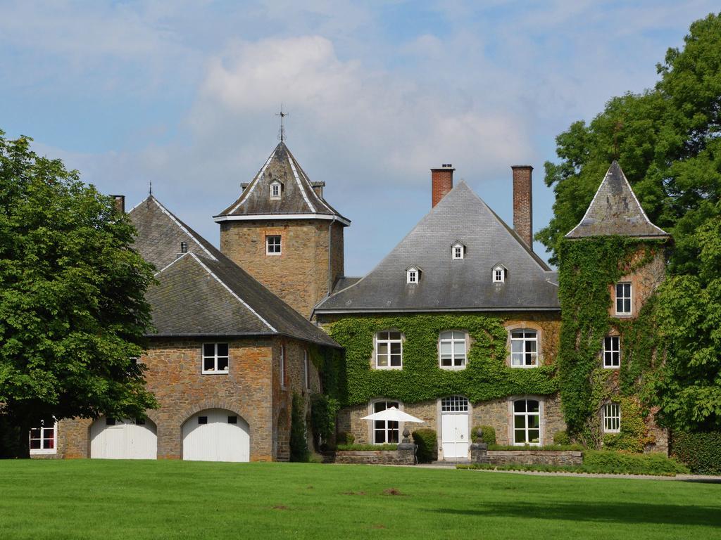 Vila Delightful Castle In Bastogne With Bubble Bath Exteriér fotografie